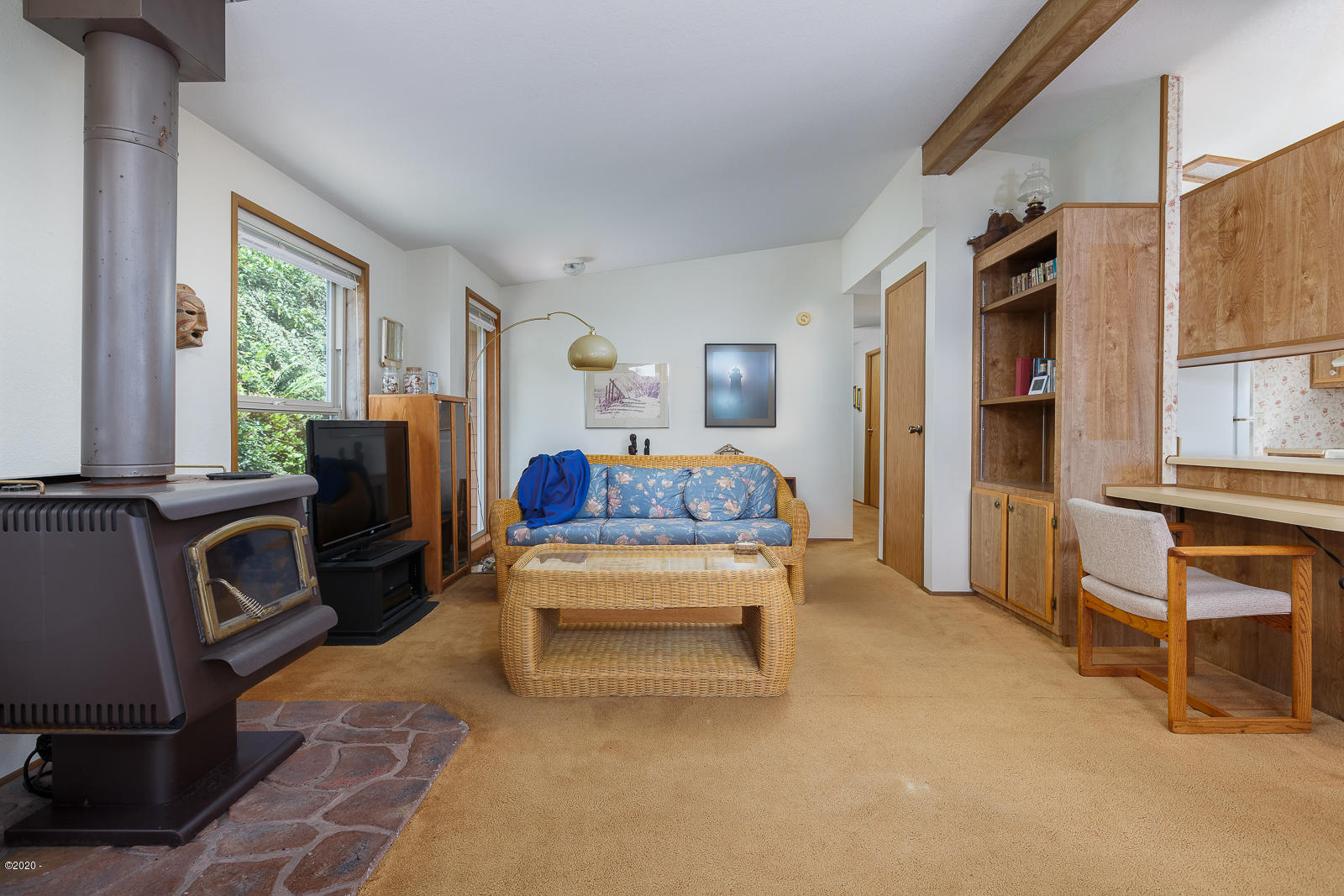 7610 Northeast Viewcrest Street Otis, OR 97368 - Photo 8 of 24 7610NEViewcrest-04