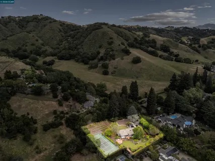 $6,800,000 | 3814 Happy Valley Road, Lafayette, CA 94549