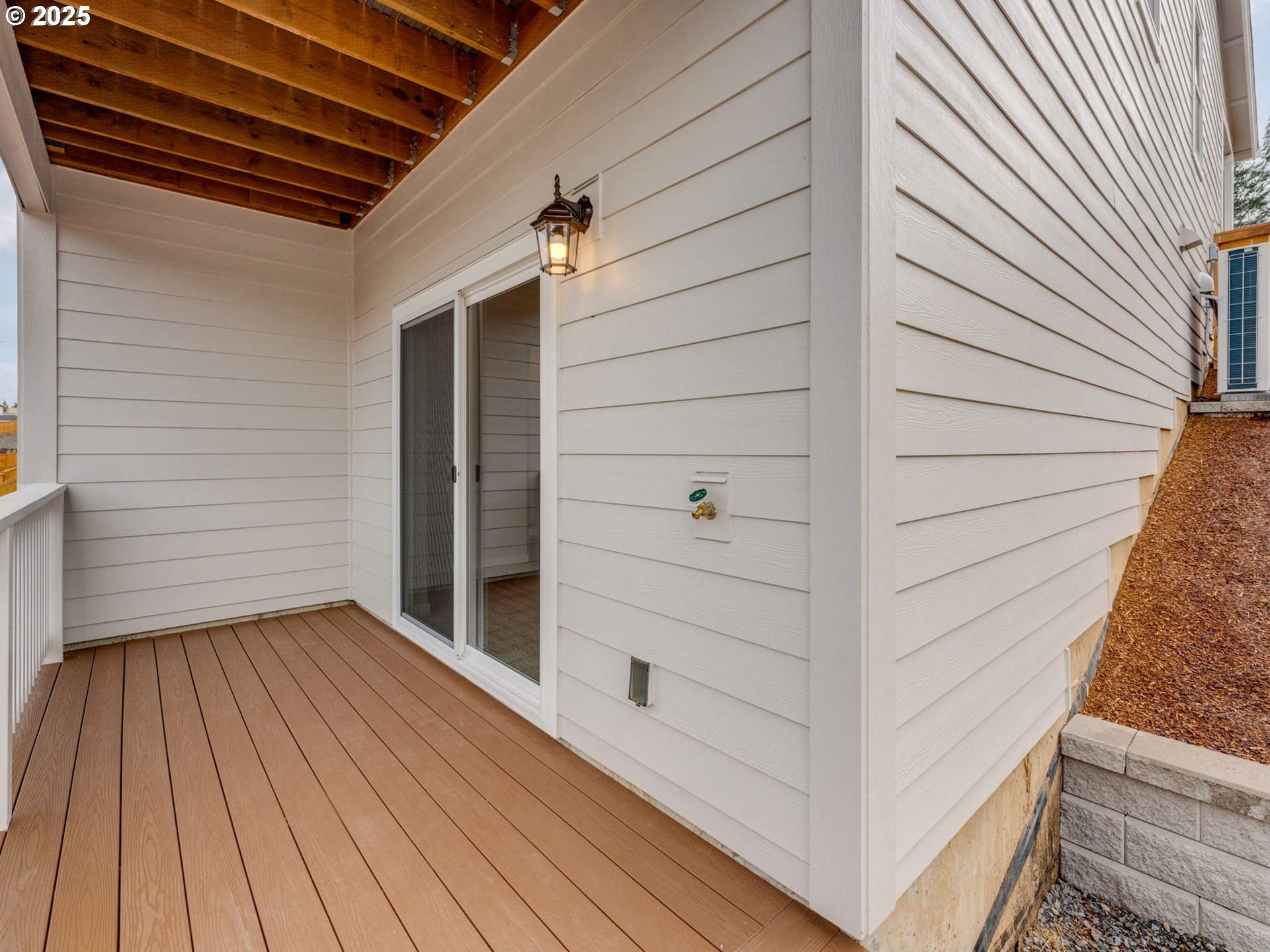 2041 Northeast Ridge Run Lane Estacada, OR 97023 - Photo 38 of 45 Deck