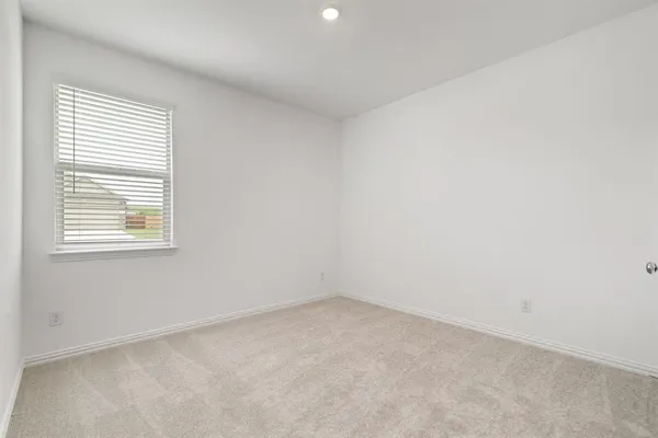 $2,470 | 952 Dustwood Drive, Fort Worth, TX 76052