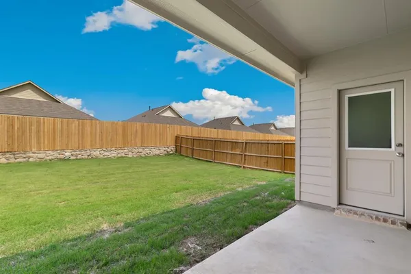 $2,470 | 952 Dustwood Drive, Fort Worth, TX 76052