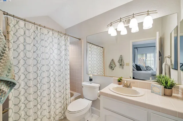 $1,378,000 | 47 Summer Hill Court, Danville, CA 94526