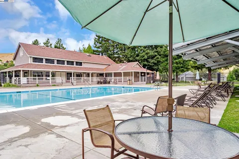 $1,378,000 | 47 Summer Hill Court, Danville, CA 94526