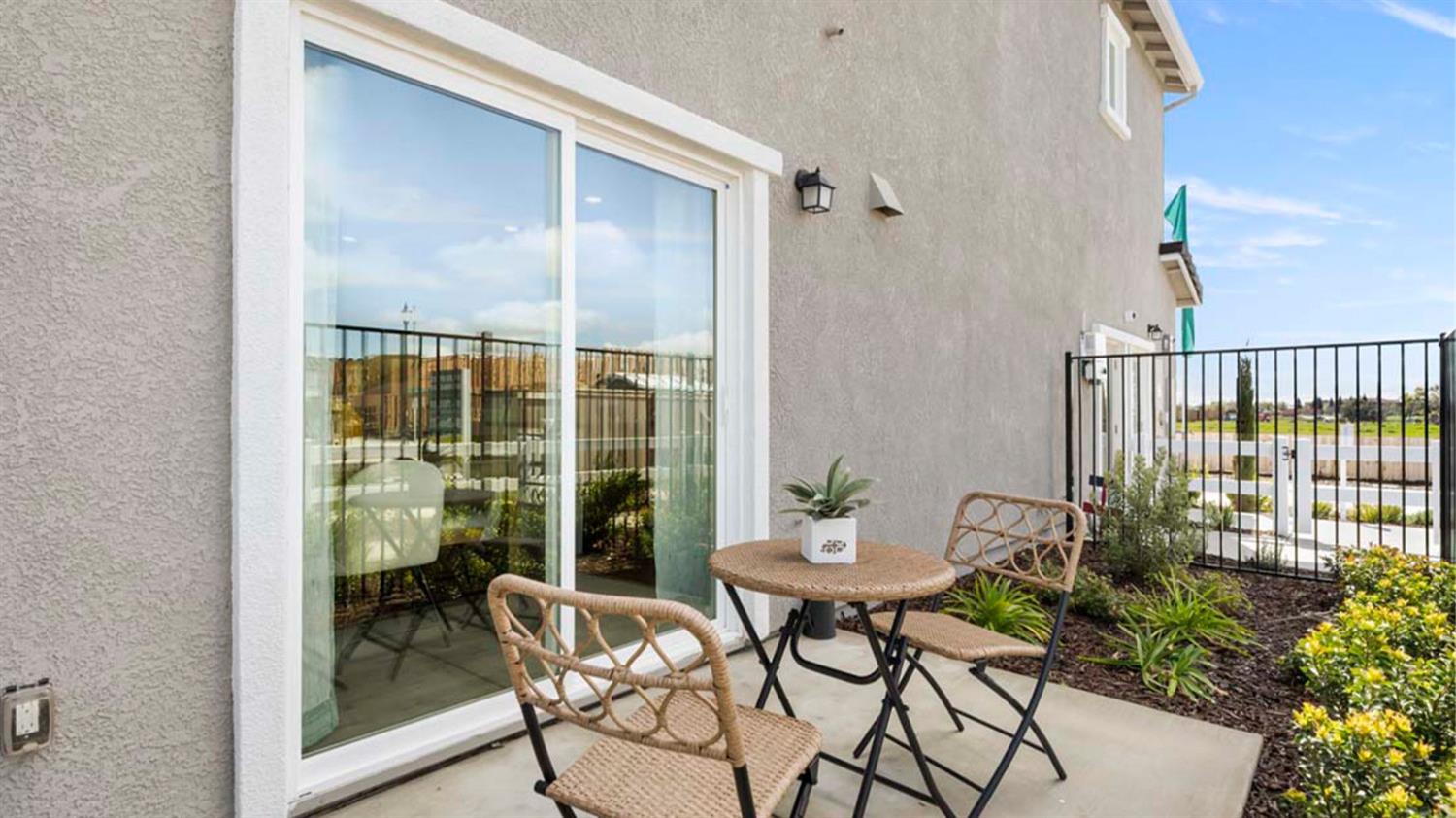 224 Skyline Rdg Loop Sacramento, CA 95834 - Photo 10 of 11