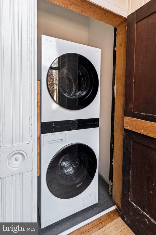 2101 Spruce Street, Unit 2R Philadelphia, PA 19103 - Photo 10 of 28 a utility room with dryer and washer