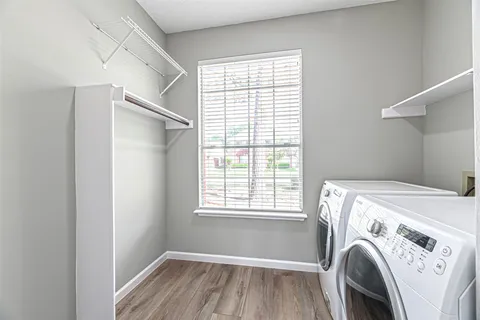 $380,000 | 7907 Moncur Drive, Houston, TX 77095