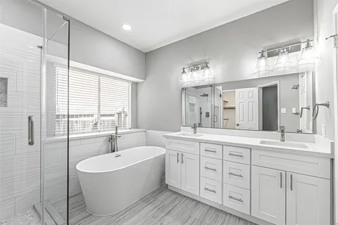 $380,000 | 7907 Moncur Drive, Houston, TX 77095