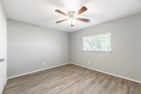 $380,000 | 7907 Moncur Drive, Houston, TX 77095