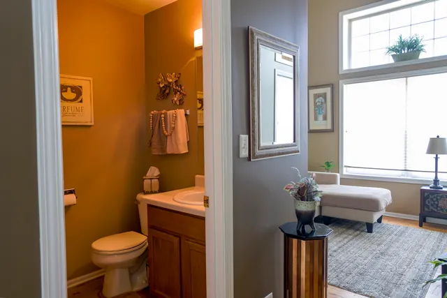 $369,900 | 1408 Welland Court, Roselle, IL 60172