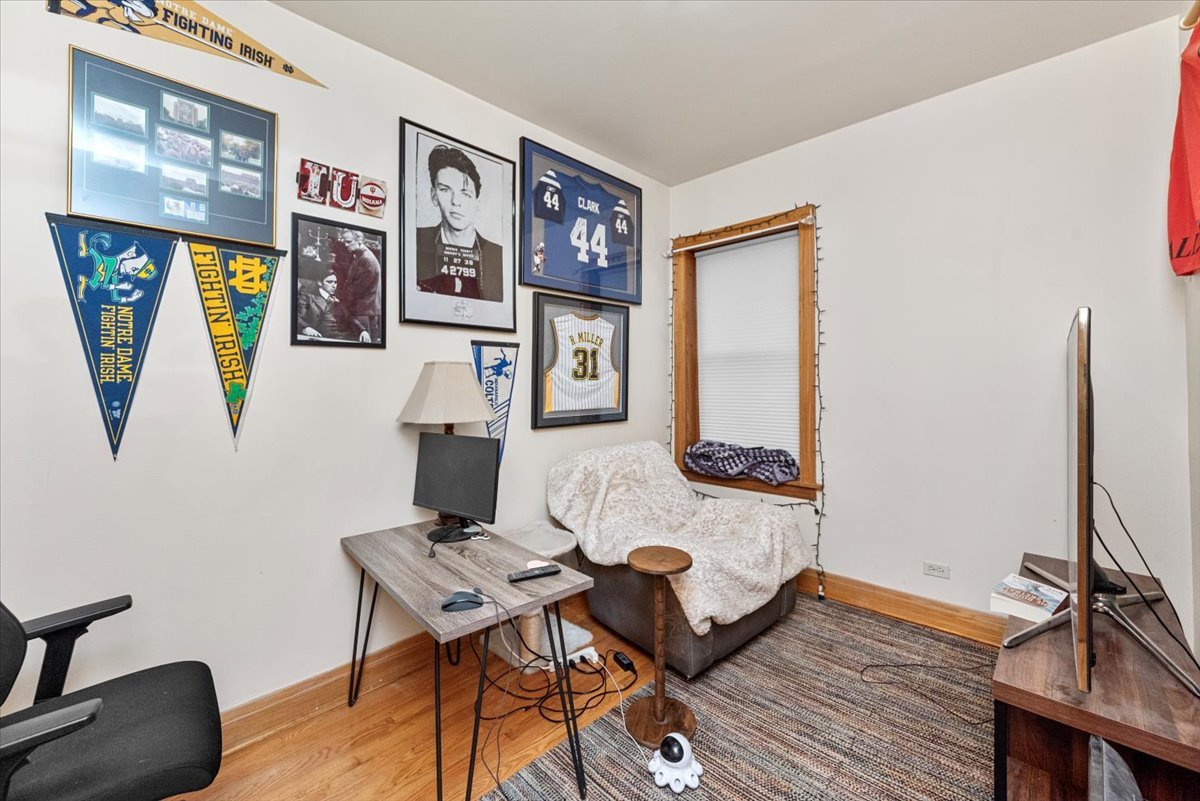 910 West Gunnison Street, Unit 1 Chicago, IL 60640 - Photo 11 of 17