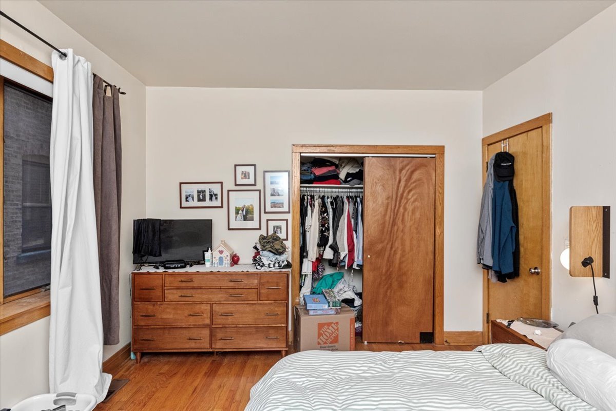 910 West Gunnison Street, Unit 1 Chicago, IL 60640 - Photo 14 of 17