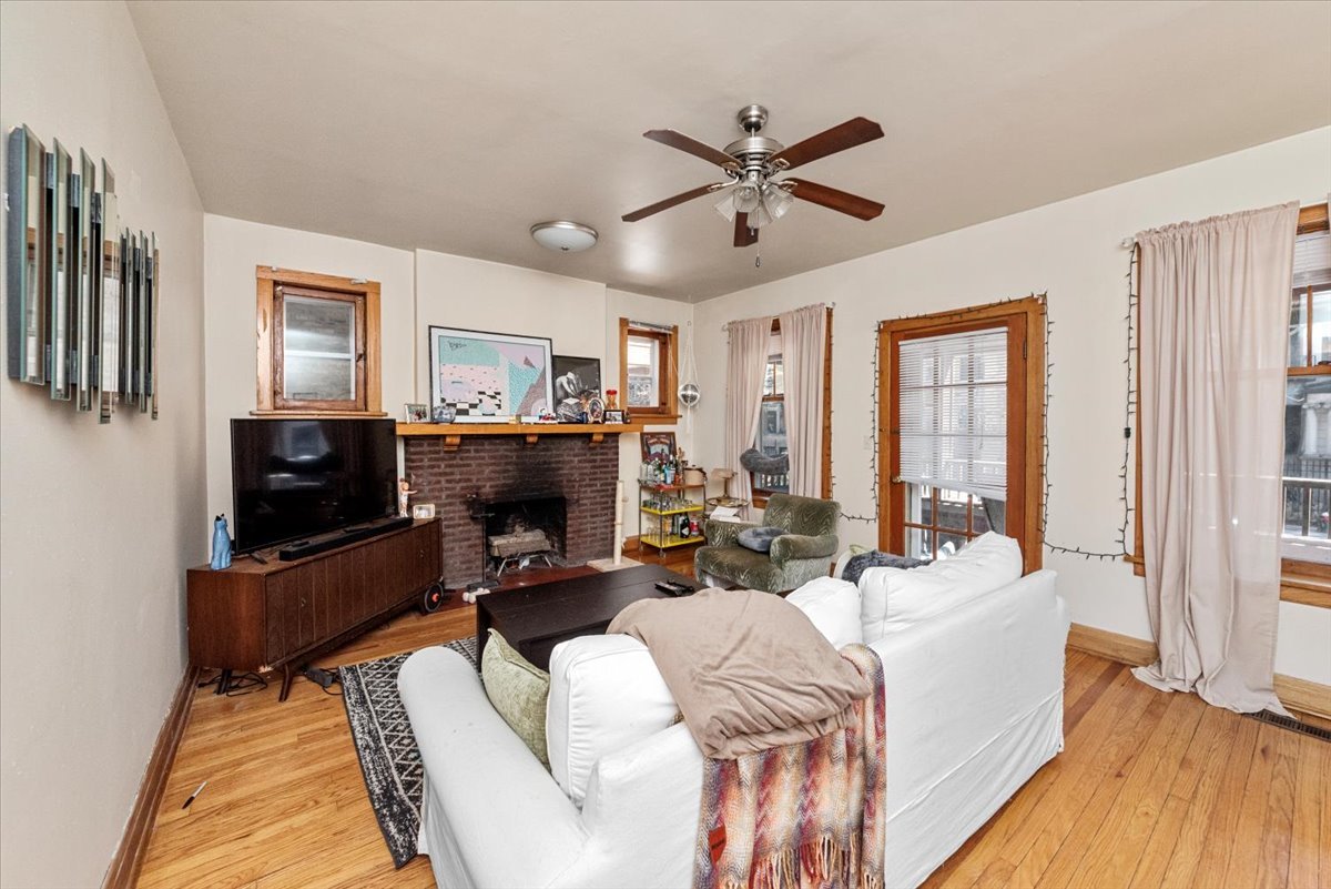 910 West Gunnison Street, Unit 1 Chicago, IL 60640 - Photo 17 of 17