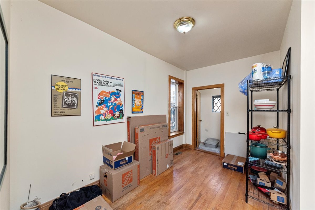 910 West Gunnison Street, Unit 1 Chicago, IL 60640 - Photo 4 of 17