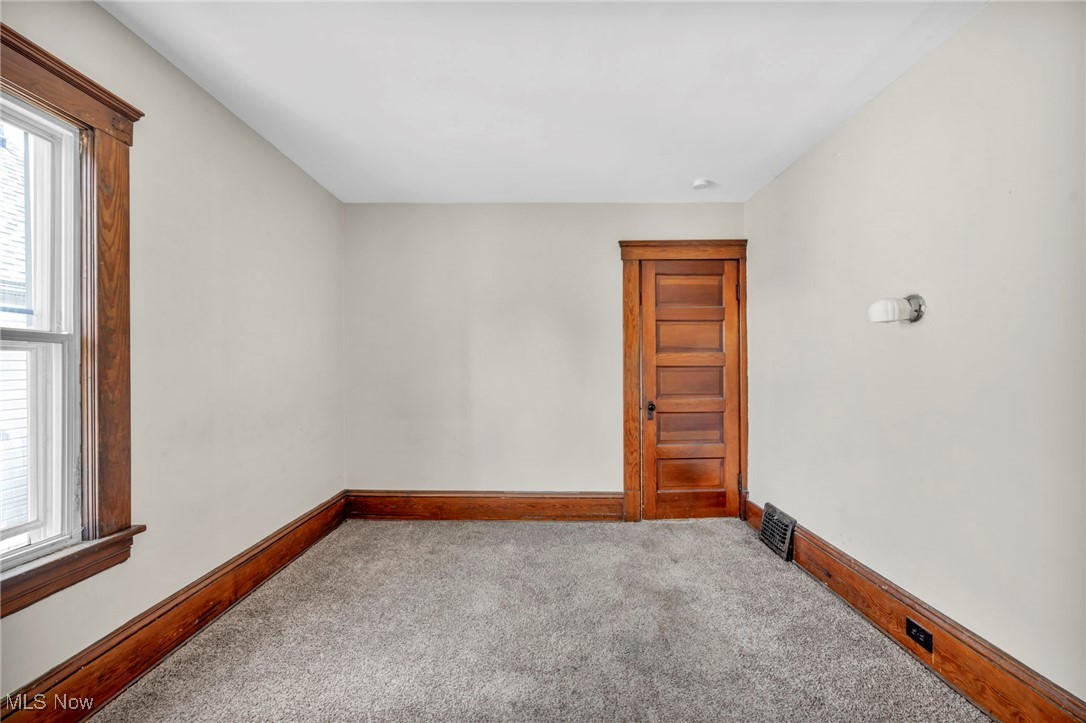 3715 Riverside Avenue Cleveland, OH 44109 - Photo 28 of 38 Gallery Image 28