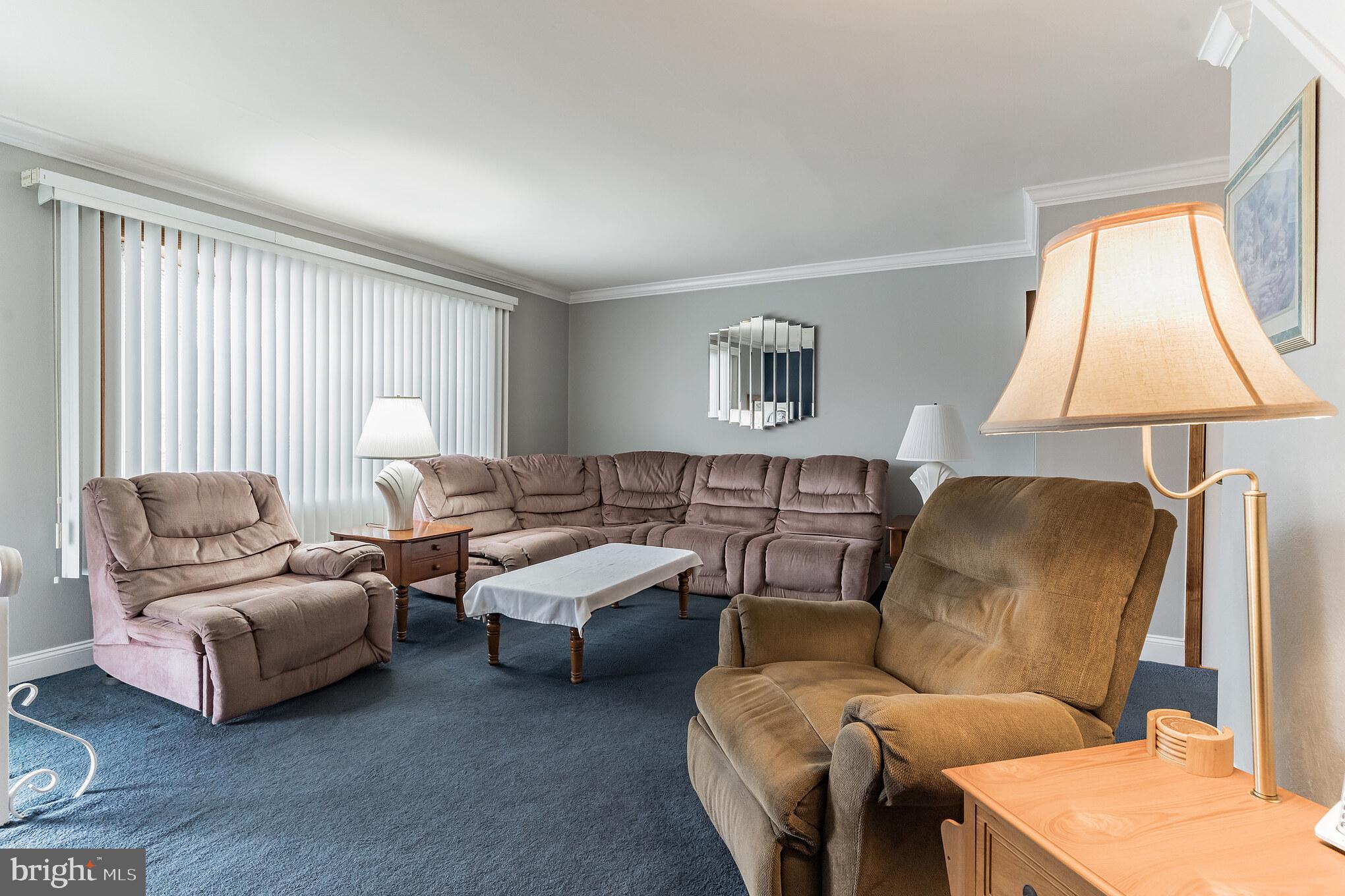 12610 Richton Road Philadelphia, PA 19154 - Photo 3 of 24 Gallery Image 3