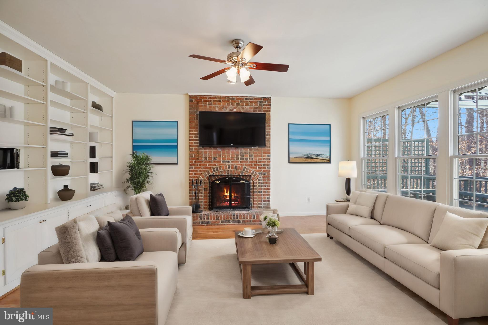 6 Hackett Court Poolesville, MD 20837 - Photo 20 of 53 Family Room Virtual Staging