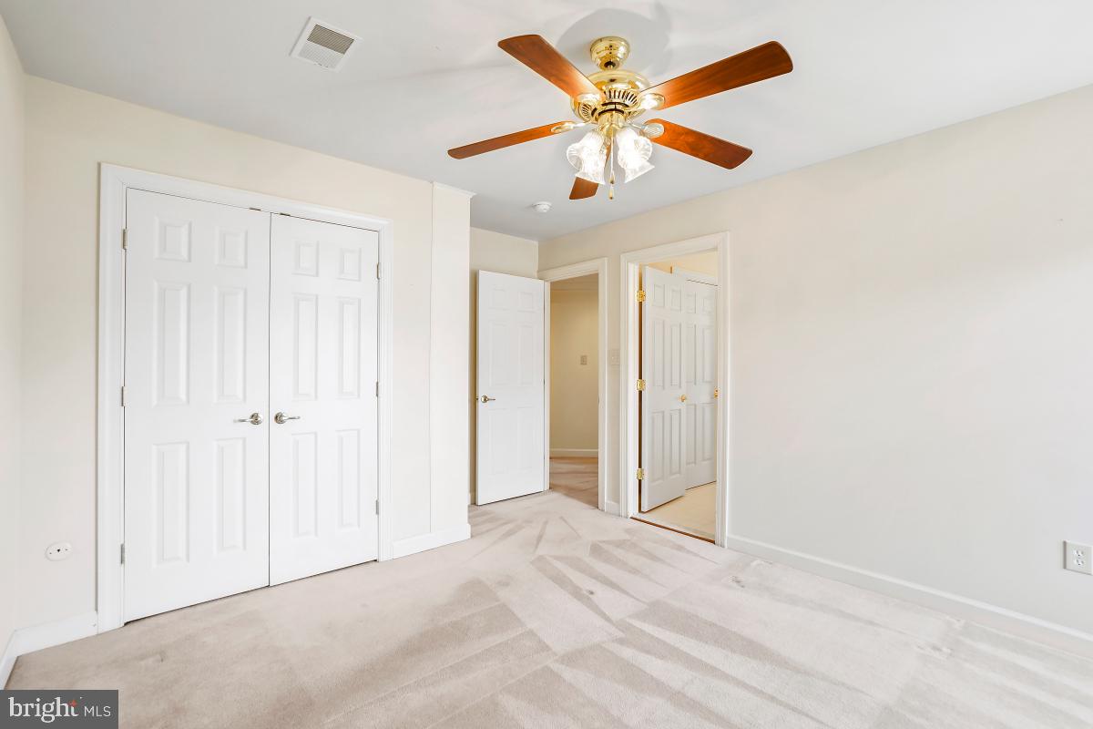 6 Hackett Court Poolesville, MD 20837 - Photo 39 of 53 Bedroom 3