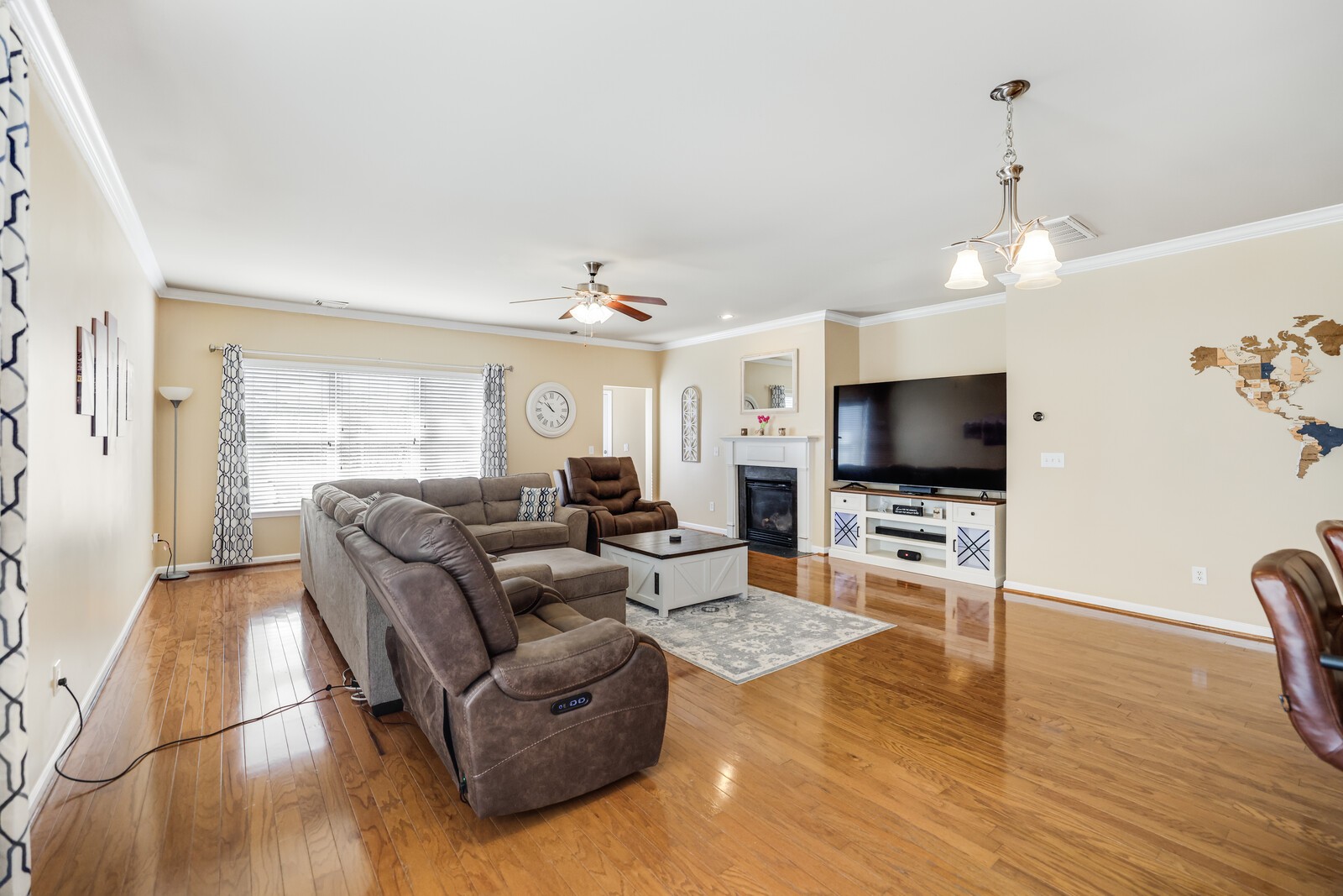 5239 New John Hagar Road Hermitage, TN 37076 - Photo 25 of 70 a living room with furniture and a flat screen tv