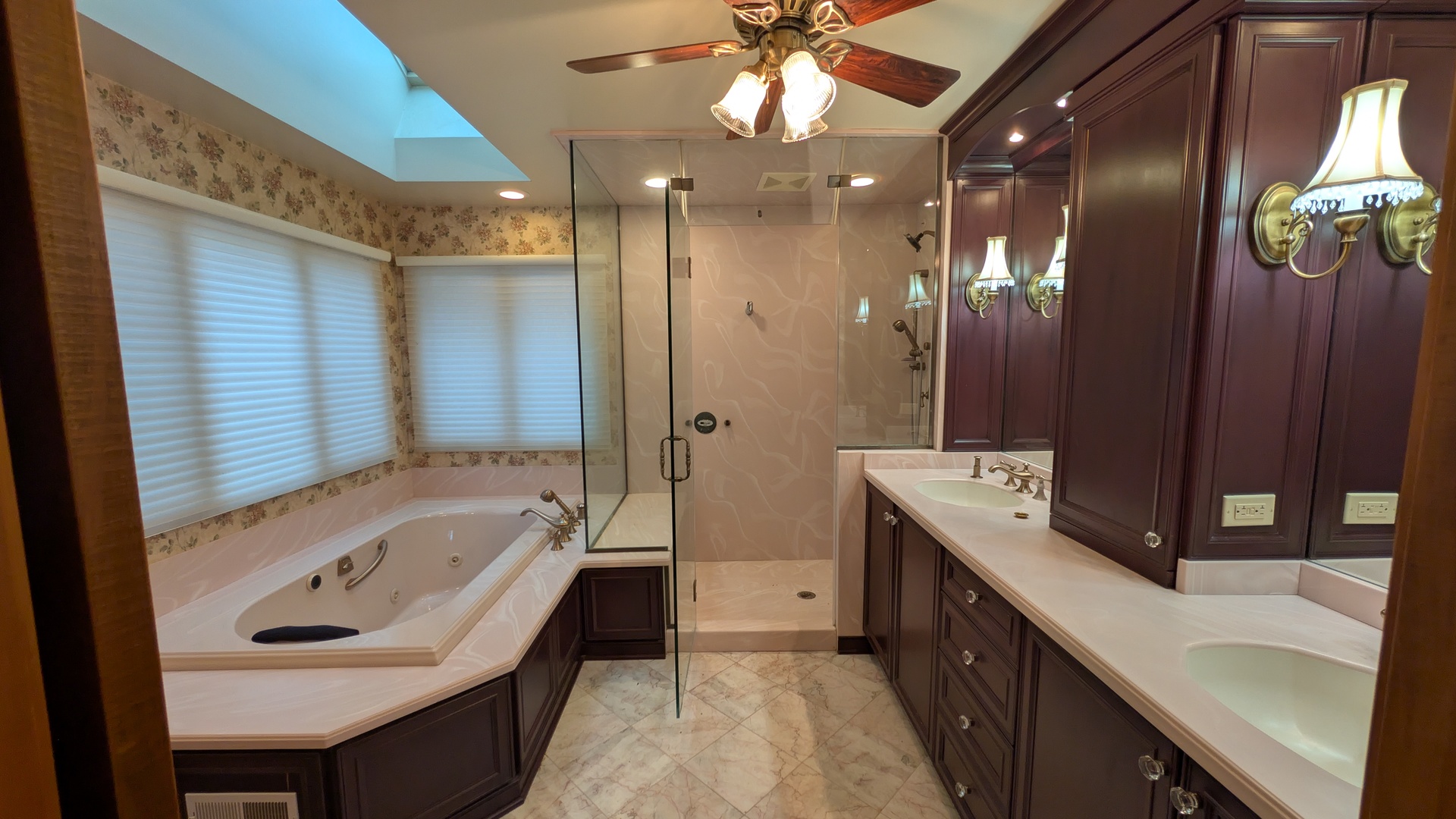 1102 O'Plaine Road Waukegan, IL 60085 - Photo 24 of 41 a bathroom with a tub sink and mirror