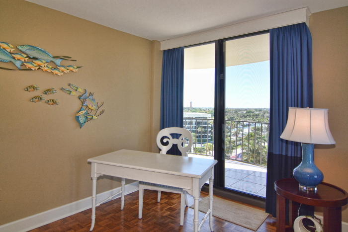 100 South Beach Road, Unit 701 Tequesta, FL 33469 - Photo 17 of 36 Balcony Access