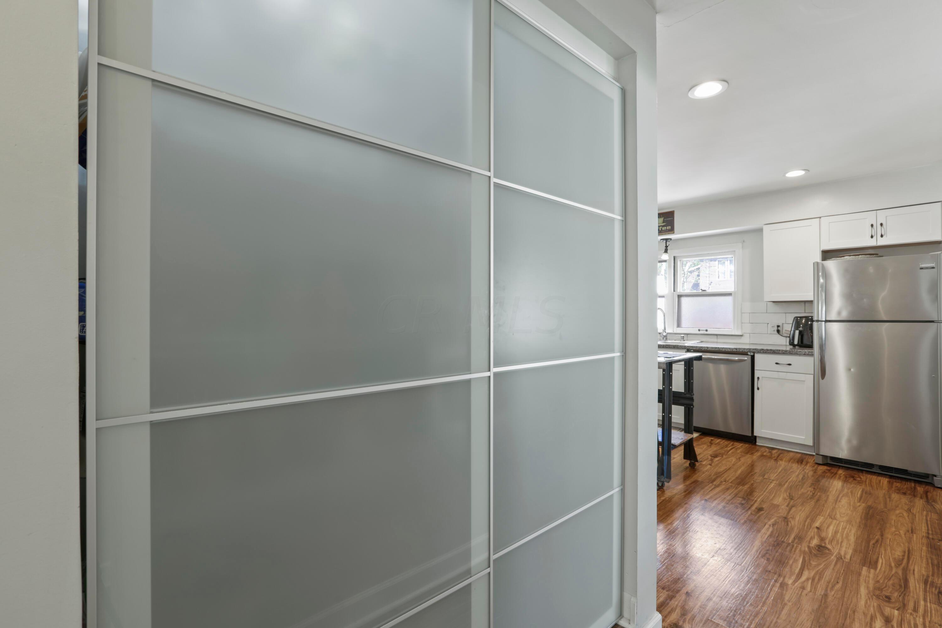 1030 Williams Road Columbus, OH 43207 - Photo 15 of 39 Custom Closets