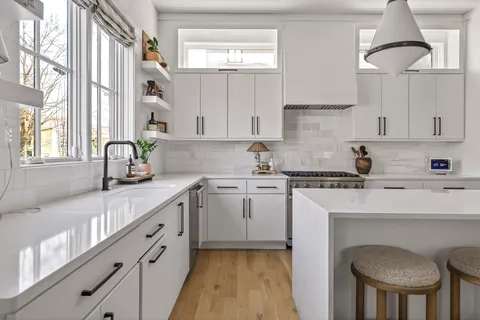 $1,850,000 | 2080 12th Avenue South, Nashville, TN 37204