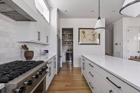 $1,850,000 | 2080 12th Avenue South, Nashville, TN 37204