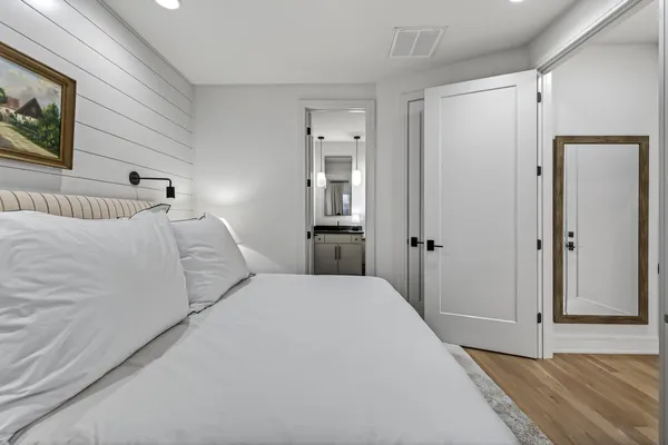 $1,850,000 | 2080 12th Avenue South, Nashville, TN 37204