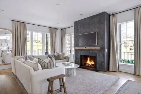 $1,850,000 | 2080 12th Avenue South, Nashville, TN 37204