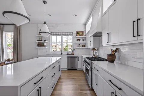 $1,850,000 | 2080 12th Avenue South, Nashville, TN 37204