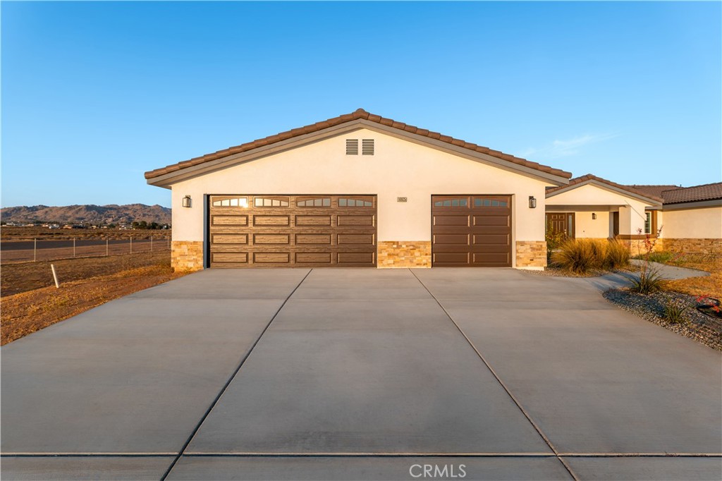 16925 Nanticoke Road Apple Valley, CA 92307 - Photo 12 of 87