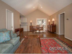 12 Cobble Hill Road Fairview, NC 28730 - Photo 4 of 18 Gallery Image 4