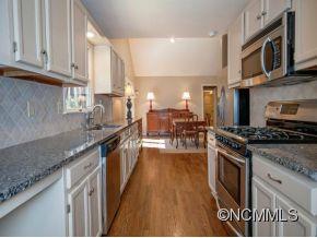 12 Cobble Hill Road Fairview, NC 28730 - Photo 7 of 18 Gallery Image 7