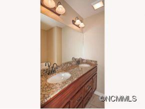 12 Cobble Hill Road Fairview, NC 28730 - Photo 9 of 18 Gallery Image 9