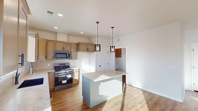 $469,900 | 2457 Hamilton Road, Unit B, Grand Junction, CO 81505