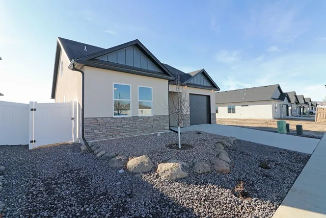 $469,900 | 2457 Hamilton Road, Unit B, Grand Junction, CO 81505