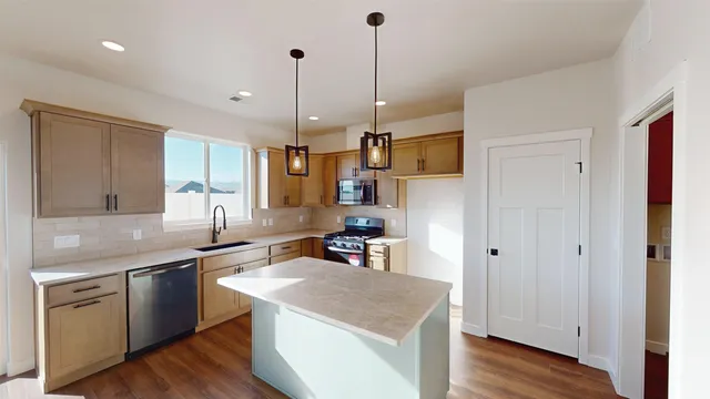 $469,900 | 2457 Hamilton Road, Unit B, Grand Junction, CO 81505