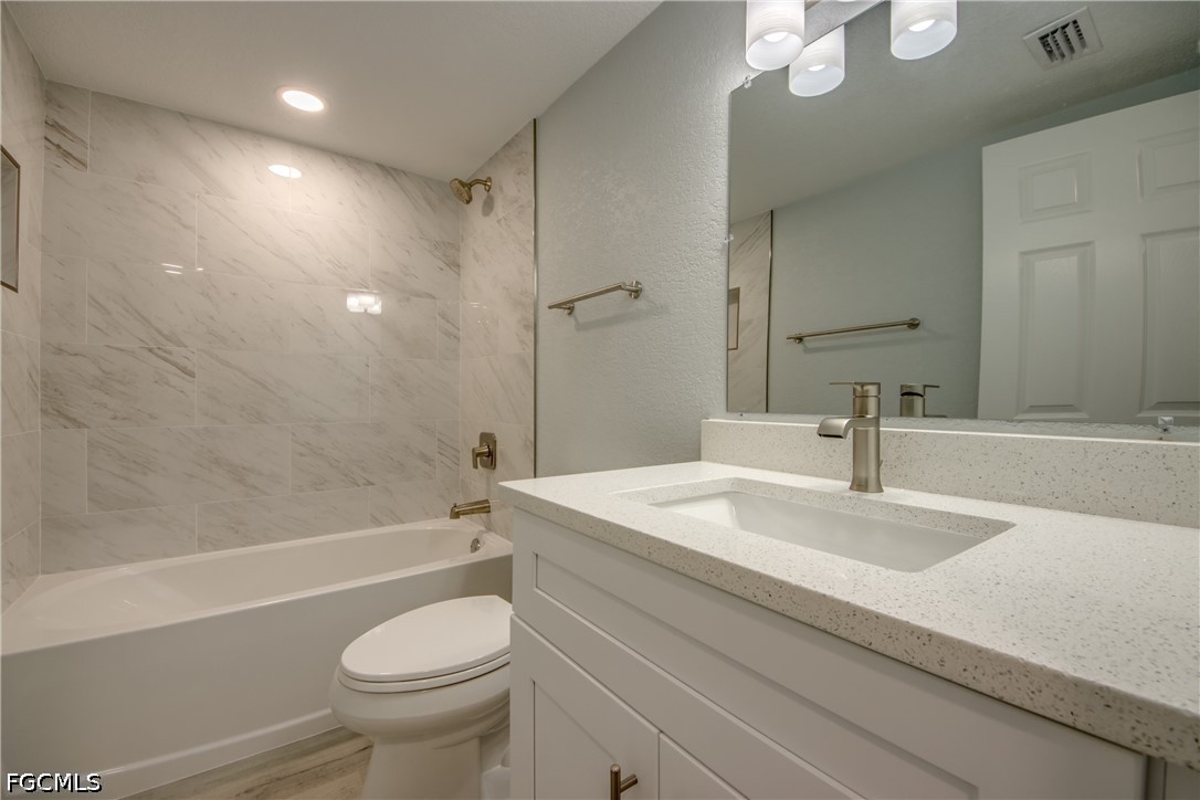 16881 Davis Road, Unit 116 Fort Myers, FL 33908 - Photo 25 of 41