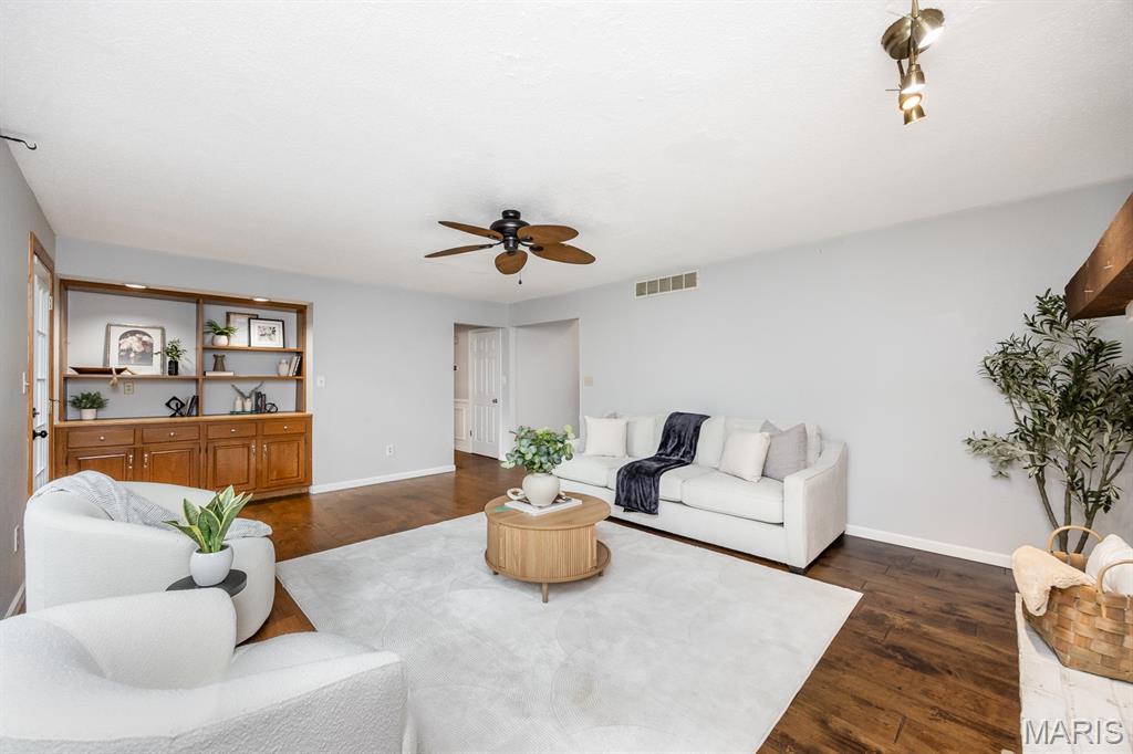 1010 Woods Way O'Fallon, IL 62269 - Photo 11 of 44