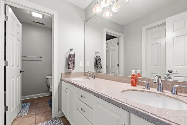 $725,000 | 83 Scotscraig Drive, Valparaiso, IN 46385