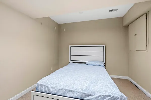 $725,000 | 83 Scotscraig Drive, Valparaiso, IN 46385