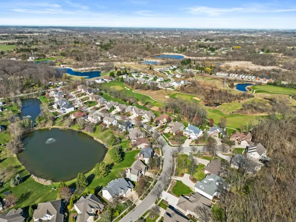 $725,000 | 83 Scotscraig Drive, Valparaiso, IN 46385