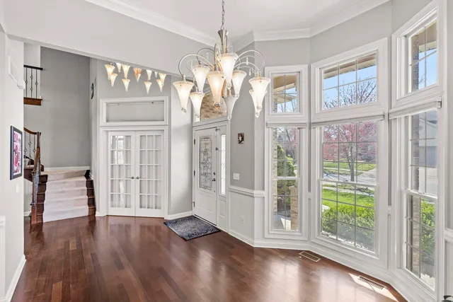 $725,000 | 83 Scotscraig Drive, Valparaiso, IN 46385