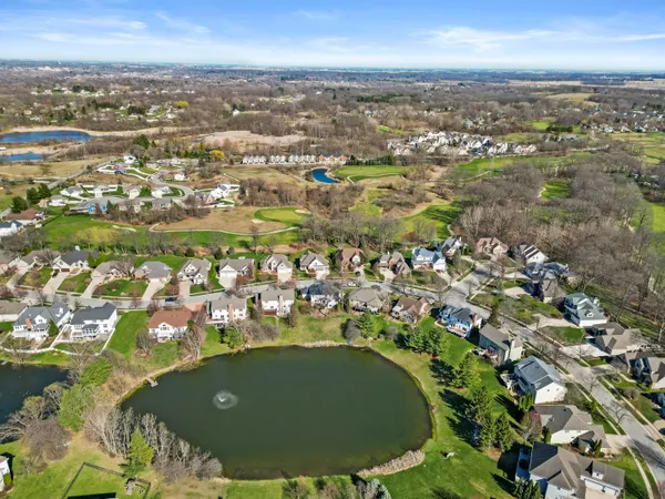 $725,000 | 83 Scotscraig Drive, Valparaiso, IN 46385