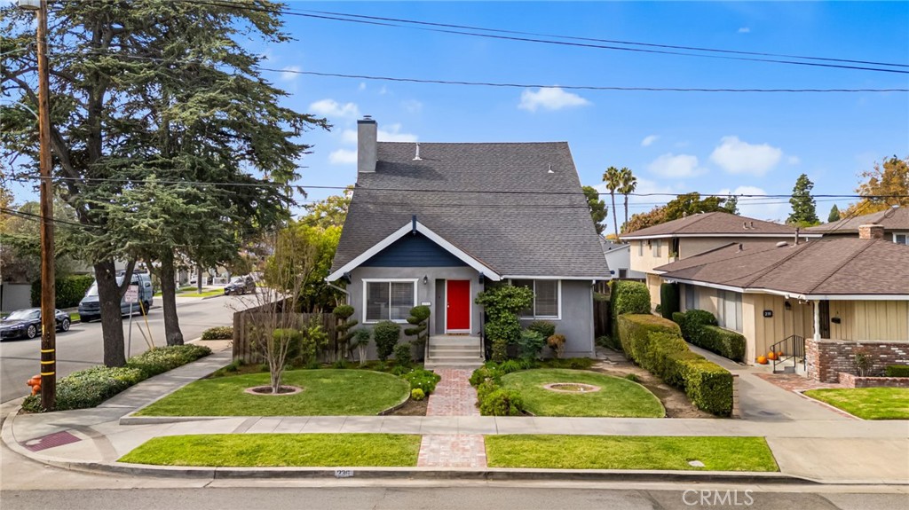 236 South Shaffer Street Orange, CA 92866 - Photo 5 of 63