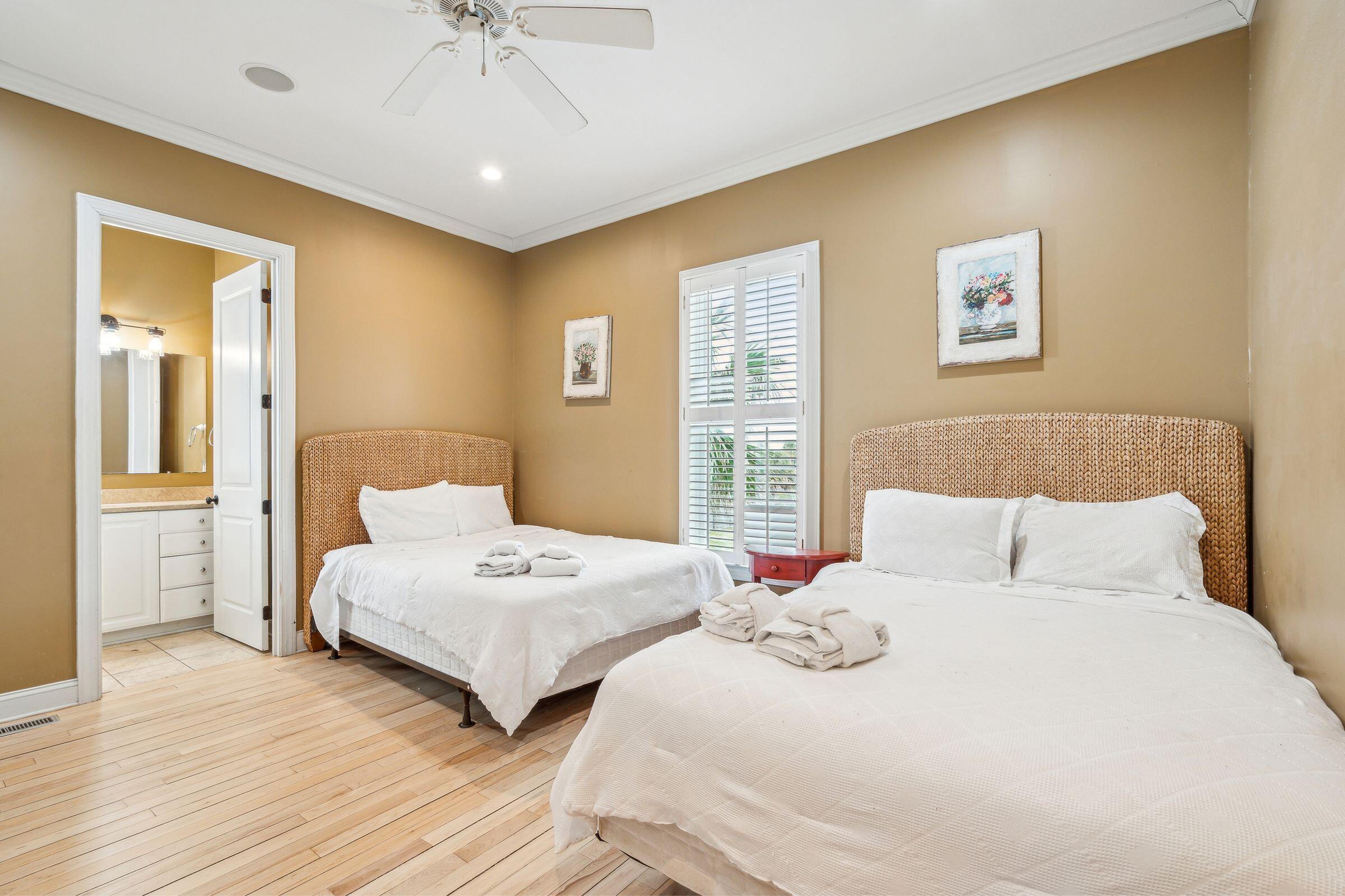 1699 East Ashley Avenue, Unit B Folly Beach, SC 29439 - Photo 34 of 85 24_1699EAshAve-KeenEyeMarketing-024