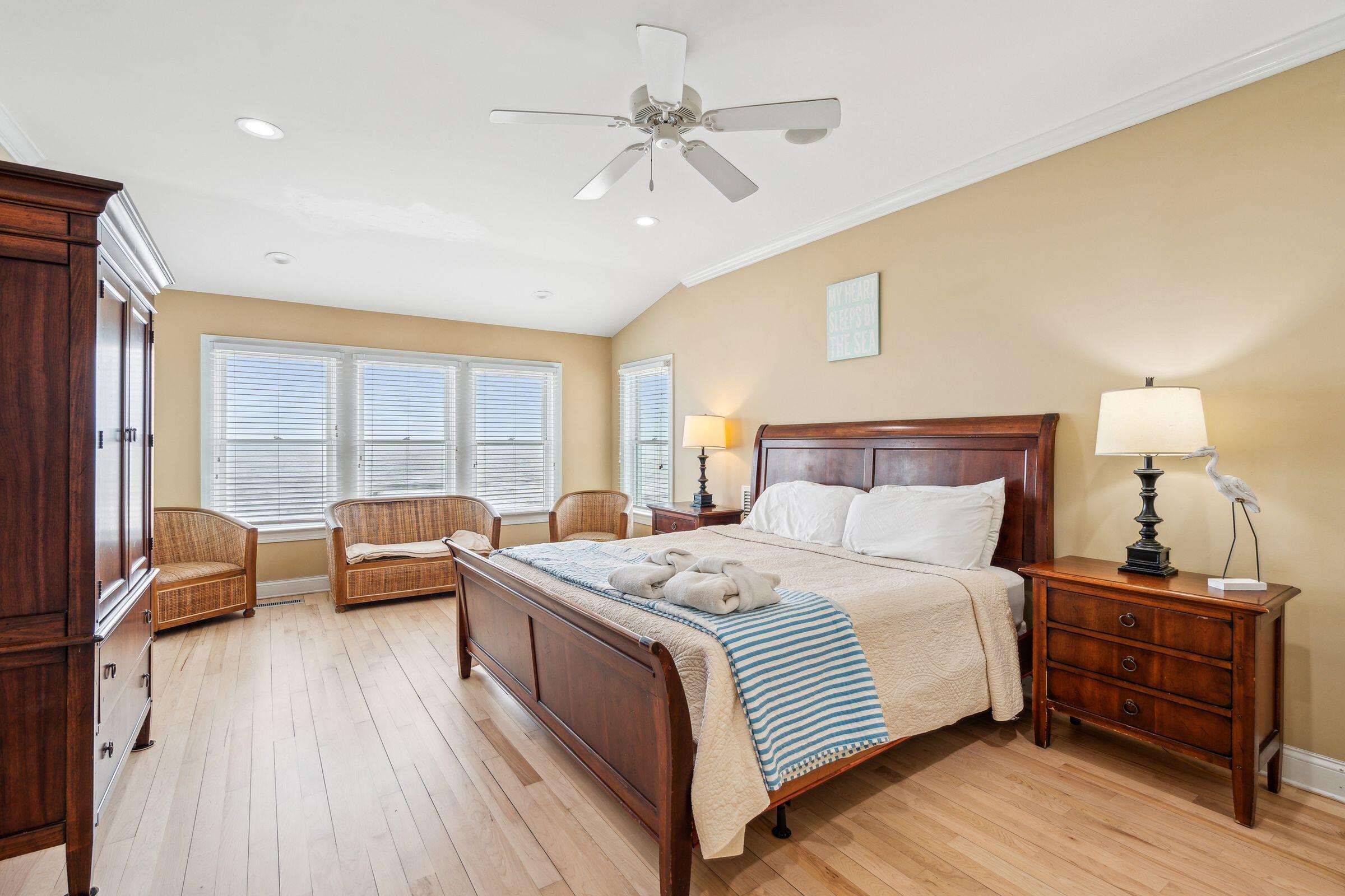 1699 East Ashley Avenue, Unit B Folly Beach, SC 29439 - Photo 36 of 85 26_1699EAshAve-KeenEyeMarketing-026