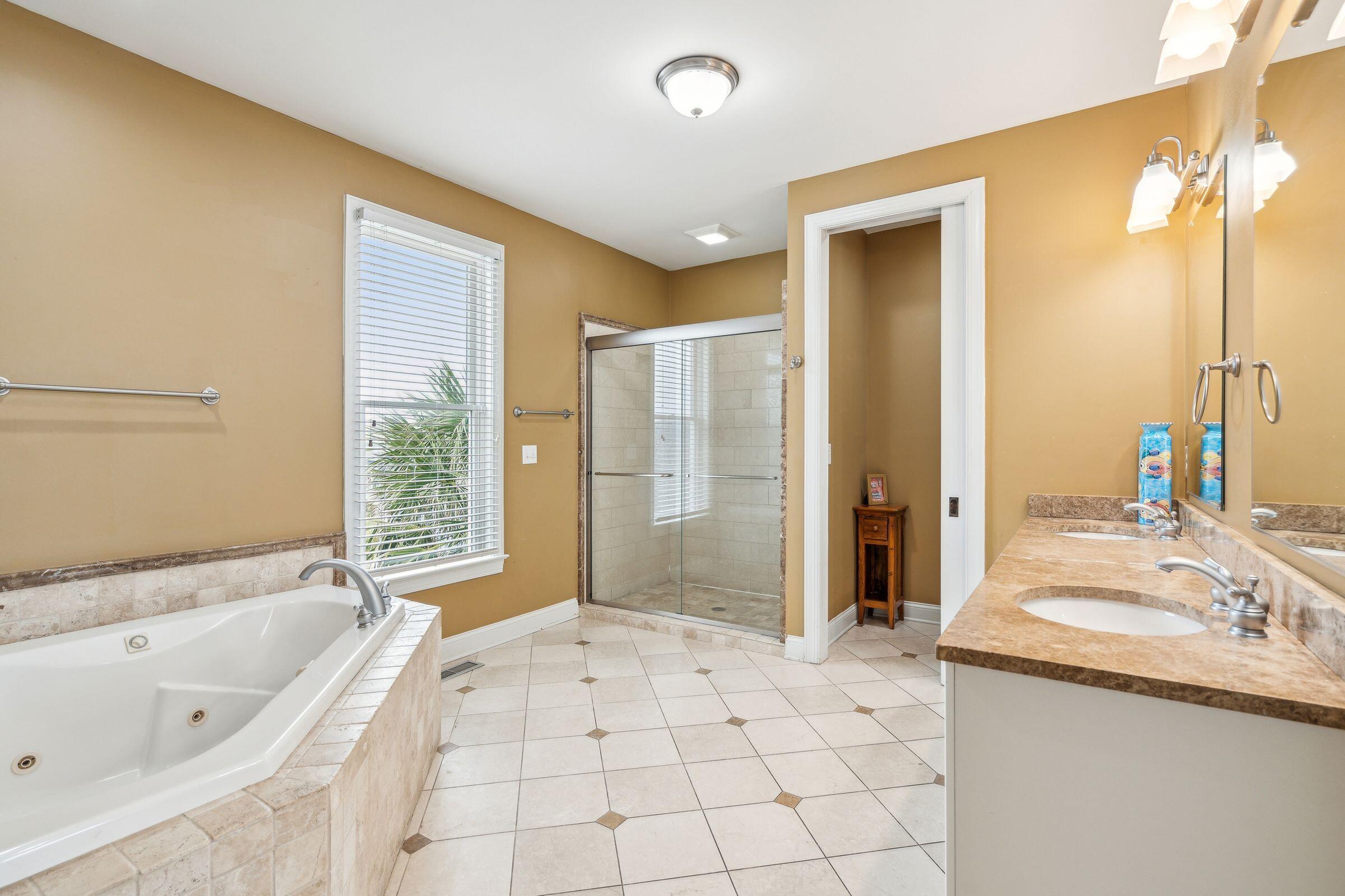 1699 East Ashley Avenue, Unit B Folly Beach, SC 29439 - Photo 42 of 85 33_1699EAshAve-KeenEyeMarketing-033
