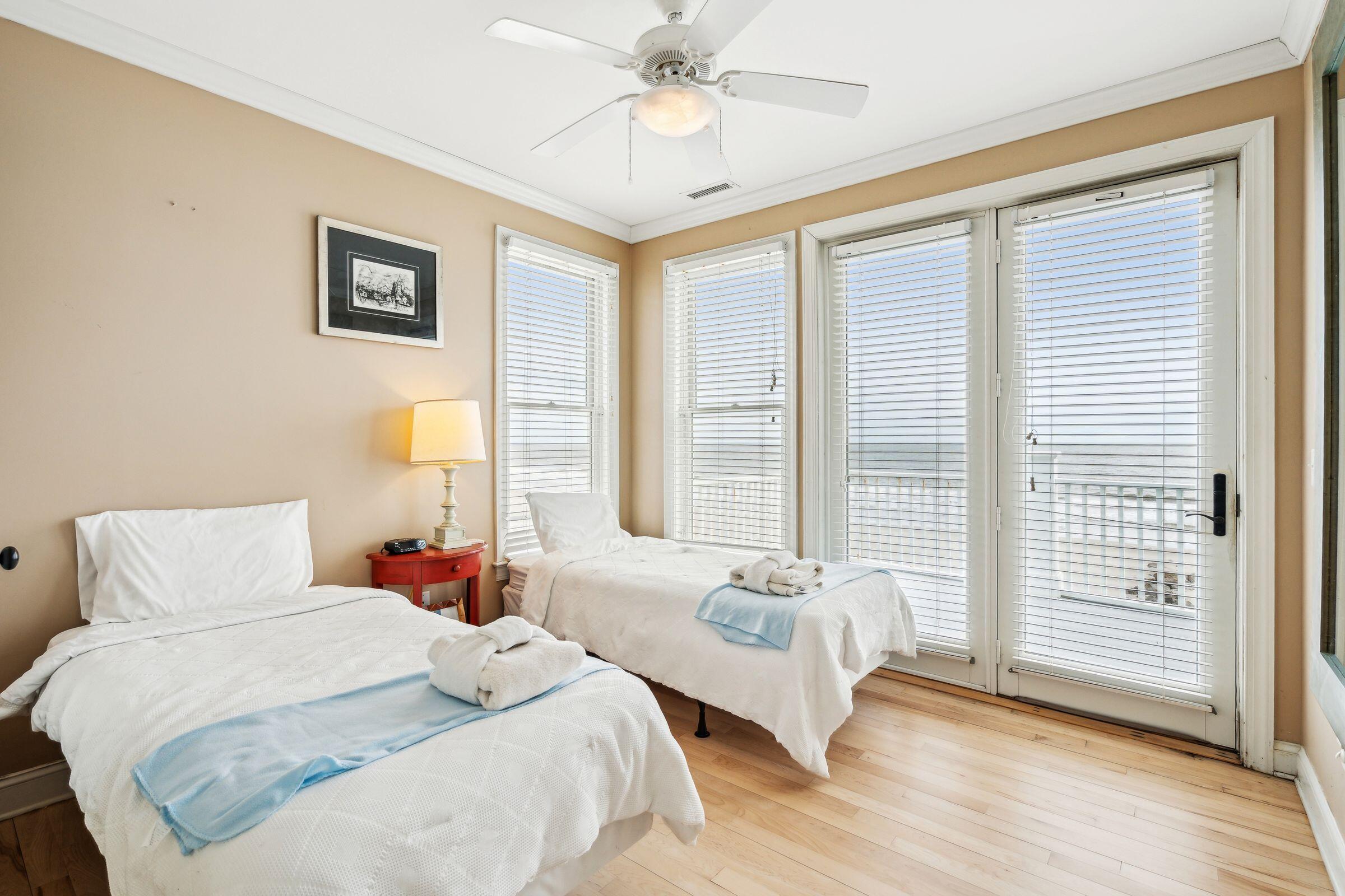 1699 East Ashley Avenue, Unit B Folly Beach, SC 29439 - Photo 45 of 85 37_1699EAshAve-KeenEyeMarketing-036