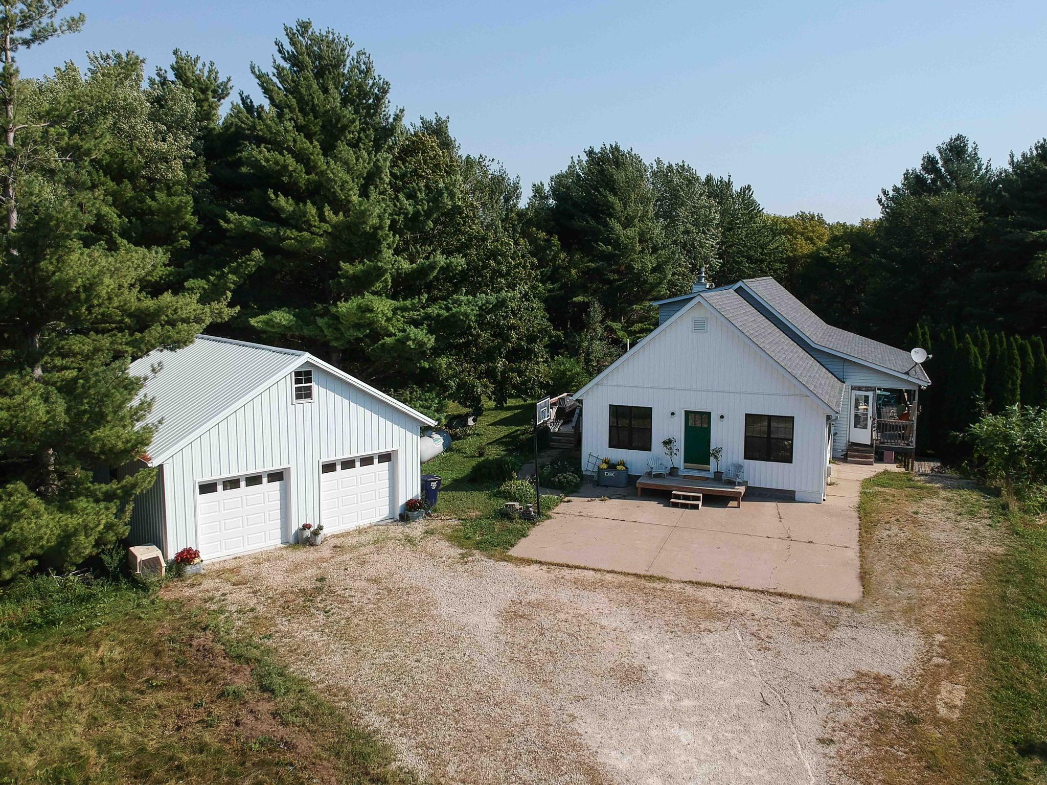 N5910 County Rd QQ Prescott, WI 54021 - Photo 1 of 36 Gallery Image 1
